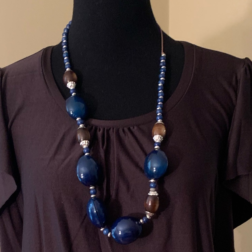 The limited Blue Brown wood Necklace